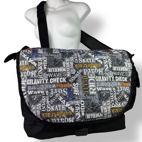 L.L. Bean Messenger Shoulder Flap Crossbody Bag Graffiti Skateboard Surfer Surf - Picture 13 of 16